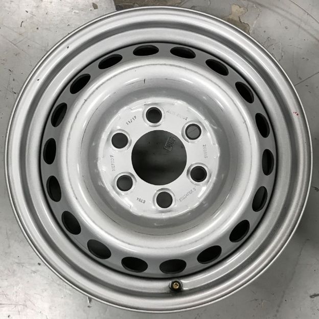 Picture of 16x6.5 Dodge Sprinter 2500, Mercedes Sprinter 1500, 2500 Silver Steel Wheel 0014014802
