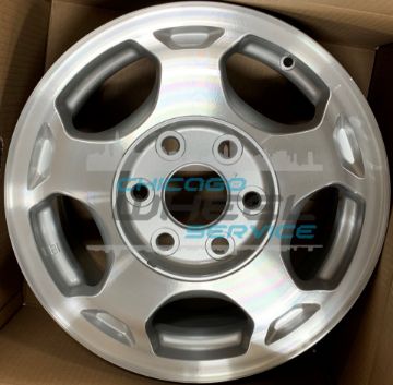 Picture of 16x7 Chevrolet Avalanche, Silverado, Suburban, Tahoe Silver Wheel 9594493