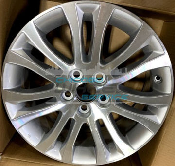 Picture of 17x7 Toyota Sienna Machined Silver OEM Wheel Rim 4261108130