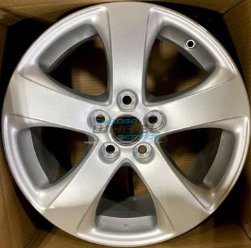 Picture of 17x7 Toyota Sienna Wheel Rim 4261108070