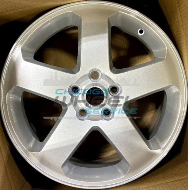Picture of 18x7.5 Dodge Magnum, Charger Silver Wheel Rim 1DV24TRMAA