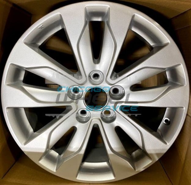 Picture of 18x7.5 Honda Odyssey Painted Silver Wheel Rim 42700THRA01