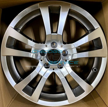 Picture of 18x7.5 Mercedes C350 2013 Wheel Rim 2044012902