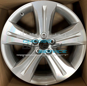 Picture of 19x7.5 Toyota Highlander Machined Silver OEM Wheel Rim 42611OE160
