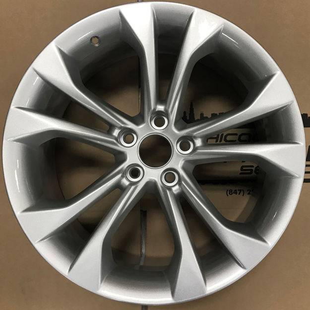Picture of 19x8.5 Ford Taurus Silver Wheel Rim DG1Z1007D