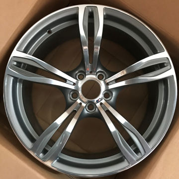 Picture of 20x10.5 BMW M6 Rear Wheel Rim 36112284708