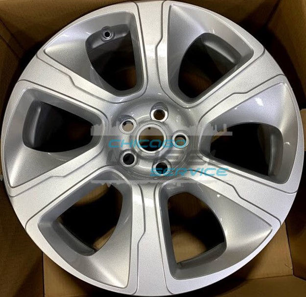 Picture of 21x9.5 Land Rover Range Rover Sport Painted Silver Right Wheel LR048830