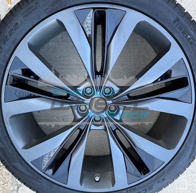 Picture of 22x9 Jaguar F-Pace Charcoal Wheel T4A3796