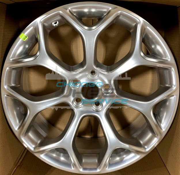 Picture of 20x8 Chrysler 300 Polish Wheel Rim 5SH90AAAAB