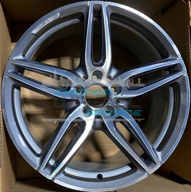 Picture of 19x9 Mercedes E300, E400, E43, E450, E53 Machined Charcoal Rear Wheel 21340121007X21