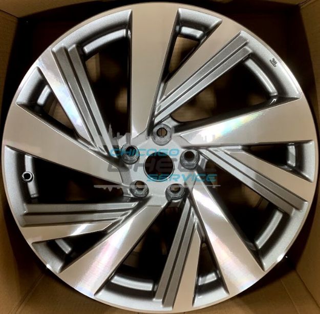 Picture of 20x7.5 Nissan Murano Machined Light Charcoal Shank Lug Wheel