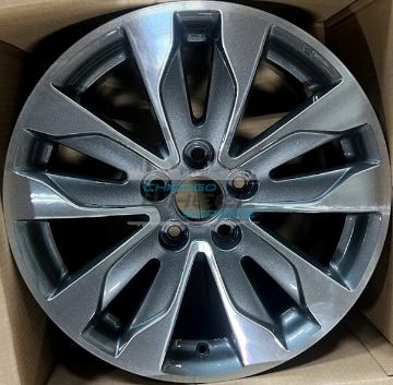 Picture of 18x7.5 Honda Odyssey Machined Charcoal Wheel Rim 42700THRA61