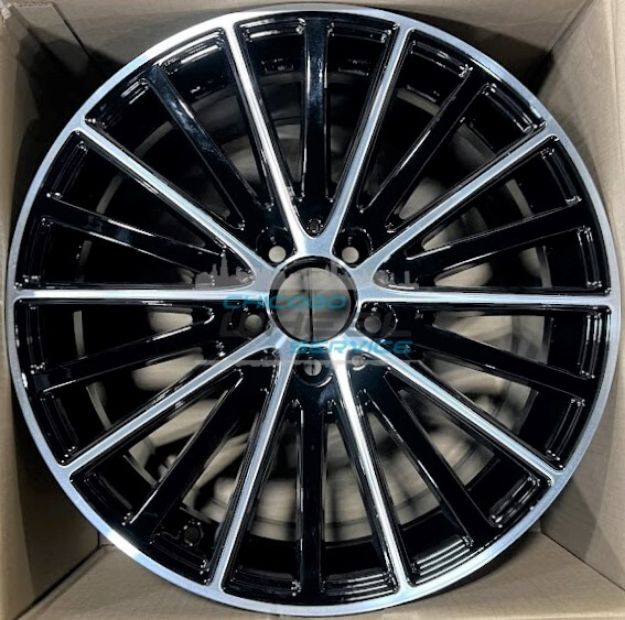 Picture of 18x8.5 Mercedes C300 Rear Wheel Rim 20540115017X23