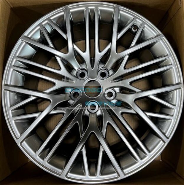 Picture of 19x9.5 Genesis G90 2021 2022 Rear Wheel Rim 52914D2810
