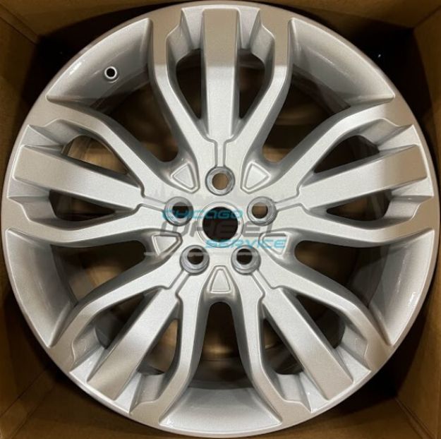 Picture of 21x9.5 Land Rover Range Rover Sport Painted Silver Wheel Rim LR044850