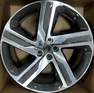 Picture of 22x9.5 Land Rover Discovery Machined Charcoal Wheel Rim LR142064