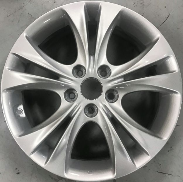 Picture of 17x6.5 Hyundai Sonata 2011 2012 2013 Replica Wheel Rim 529103Q210