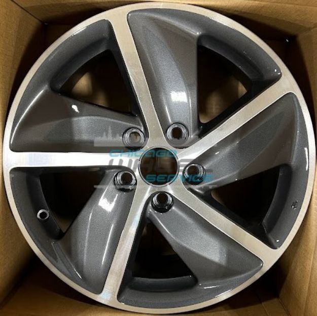 Picture of 17x7.5 Honda HR-V 2019 2020 2021 2022 OEM Machined Charcoal Wheel 42700T7WAC2