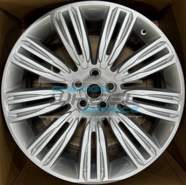 Picture of 22x9 Range Rover Velar 2018 2019 2020 Painted Silver Wheel LR093330