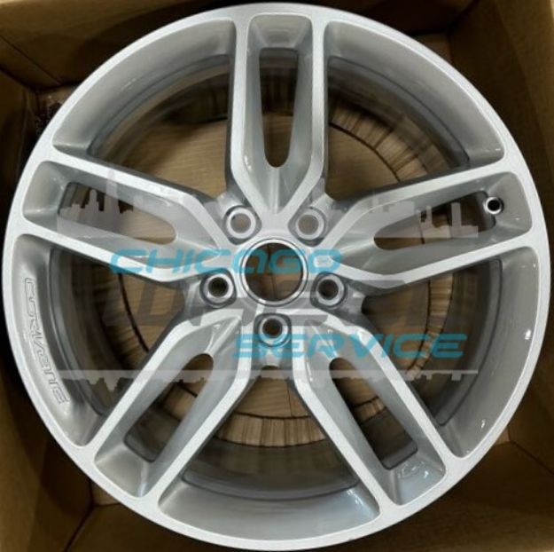 Picture of 19x8.5 Chevrolet Corvette Silver Front Wheel Rim 20986477